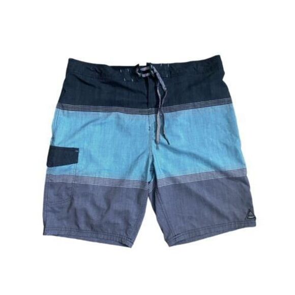 Trinity Collective Men's Size Large Grey Black  Blue Size 38 - Picture 1 of 6